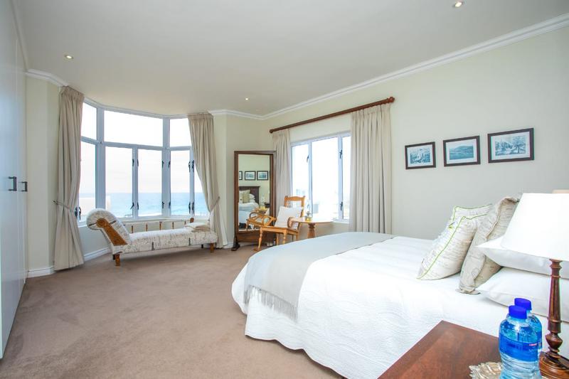 4 Bedroom Property for Sale in Bettys Bay Western Cape